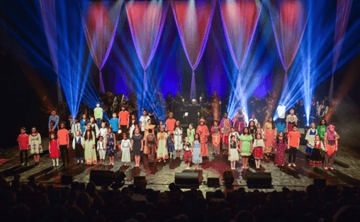 Tunak Tunak – Med Fargespill og KORK